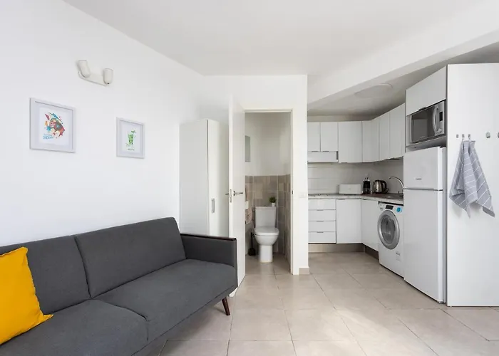 Home2Book Duplex Disco Beach Las Americas